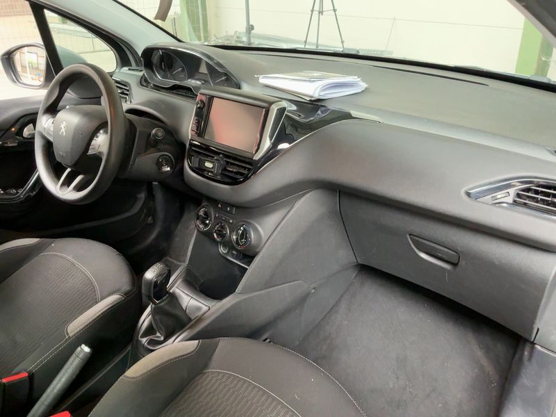 Peugeot 208 1.6 Blue-HDi Active 2015 – снимка 17