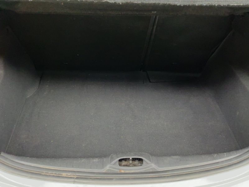 Peugeot 208 1.6 Blue-HDi Active 2015 – снимка 15
