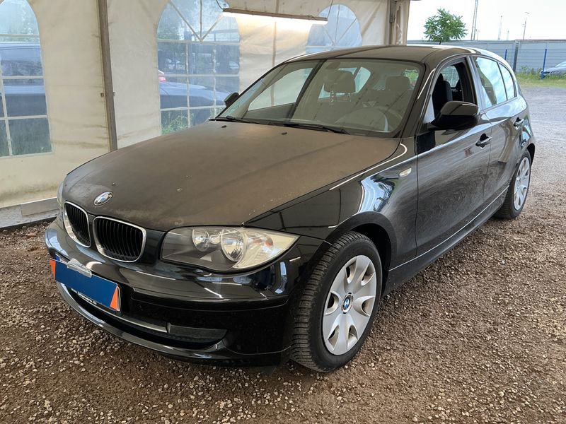 BMW 1er 116i 2010 – снимка 1