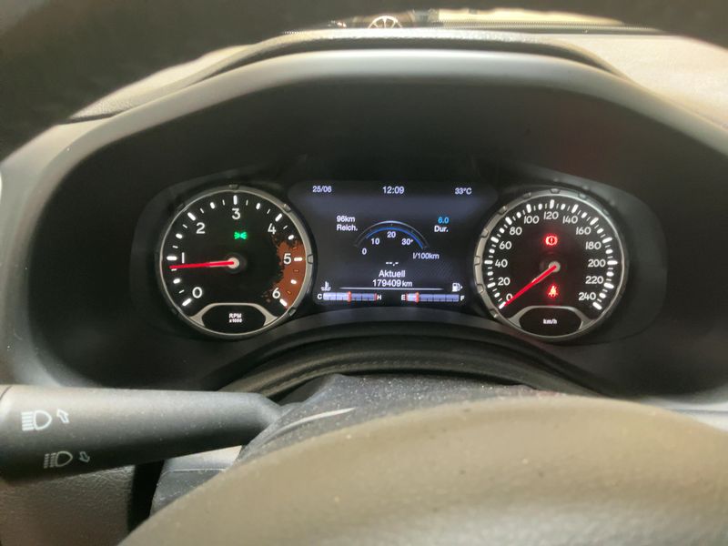 Jeep Renegade 1.6 M-Jet Limited Adventure Edition FWD 2016 – снимка 18
