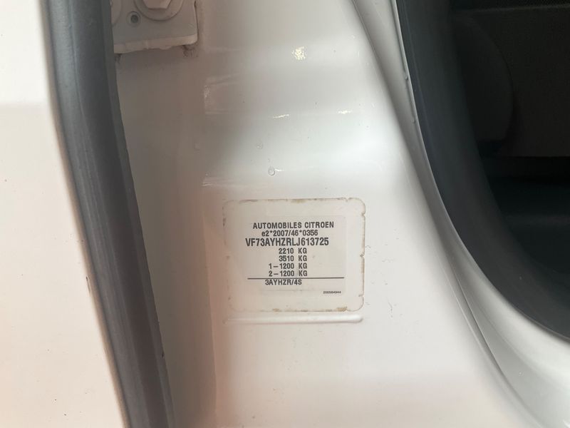 Citroen C4 Grand Spacetourer 1.5 Blue-HDi Business + 2020 – снимка 32
