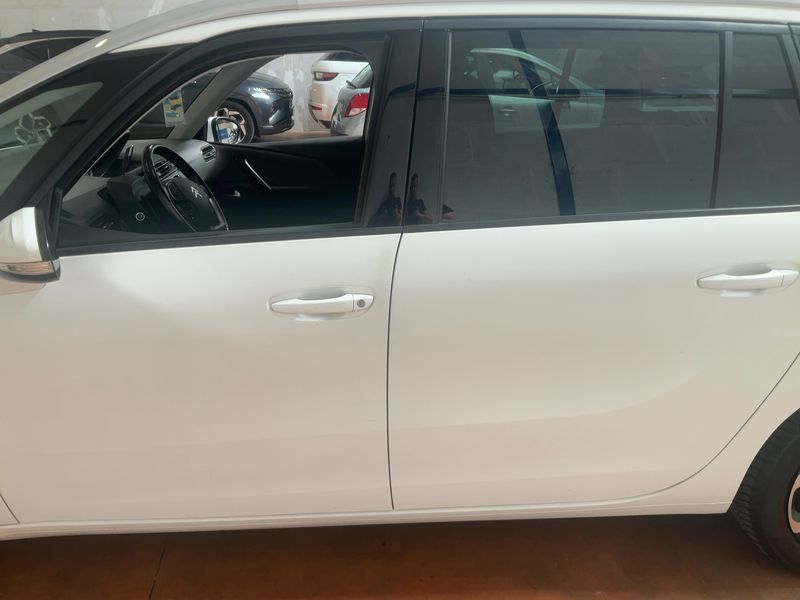 Citroen C4 Grand Spacetourer 1.5 Blue-HDi Business + 2020 – снимка на щета 4