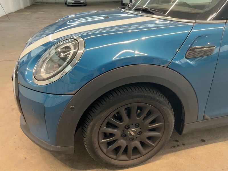 MINI Cooper Classic Trim 2023 – снимка 2