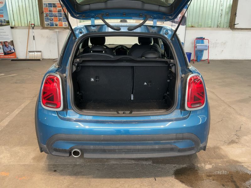 MINI Cooper Classic Trim 2023 – снимка 15