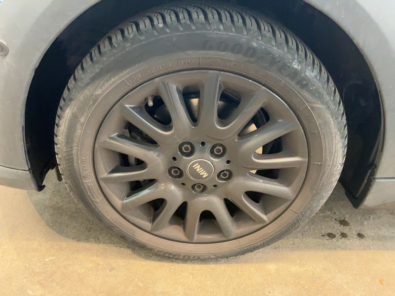 MINI Cooper Classic Trim 2023 – снимка 3