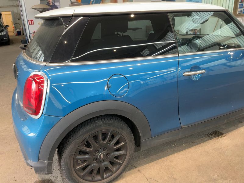MINI Cooper Classic Trim 2023 – снимка 8