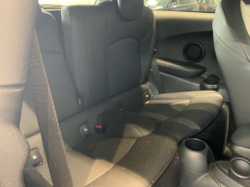 MINI Cooper Classic Trim 2023 – снимка 19