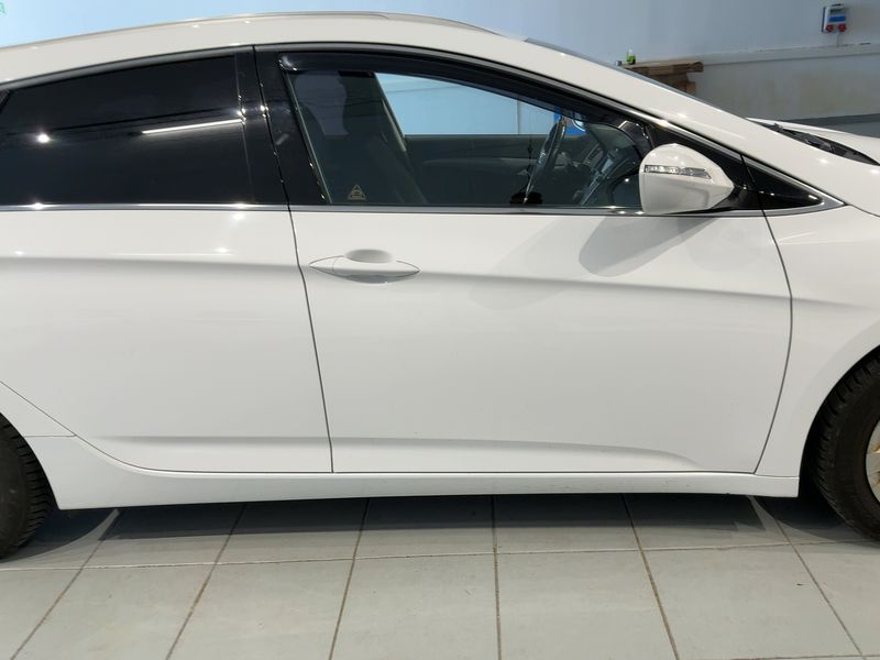 Hyundai i40 1.6 FIFA World Cup Edition 2014 – снимка 10
