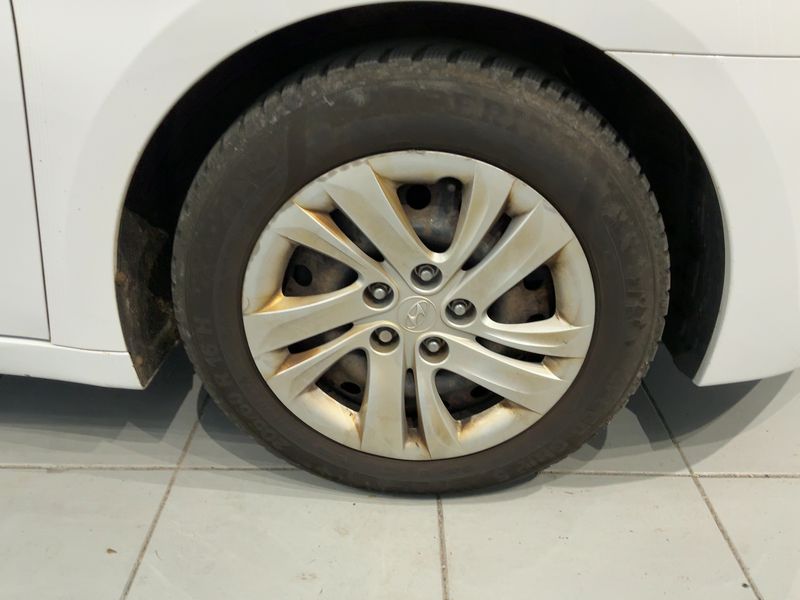 Hyundai i40 1.6 FIFA World Cup Edition 2014 – снимка 11