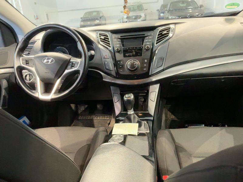 Hyundai i40 1.6 FIFA World Cup Edition 2014 – снимка 18