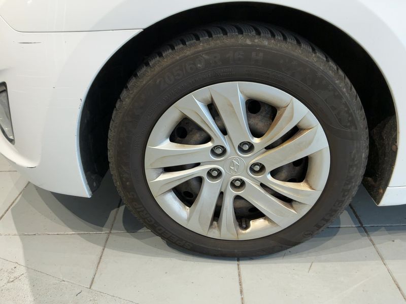 Hyundai i40 1.6 FIFA World Cup Edition 2014 – снимка 3