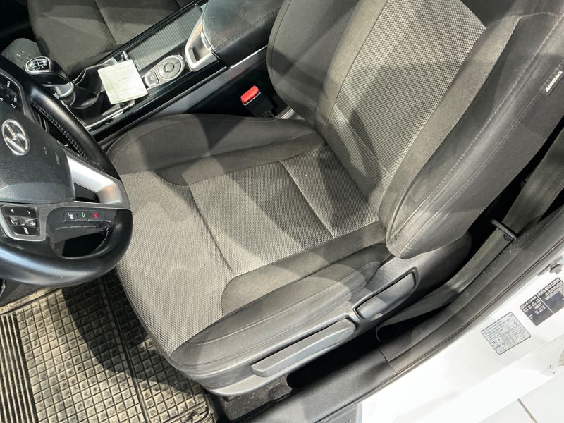 Hyundai i40 1.6 FIFA World Cup Edition 2014 – снимка 34