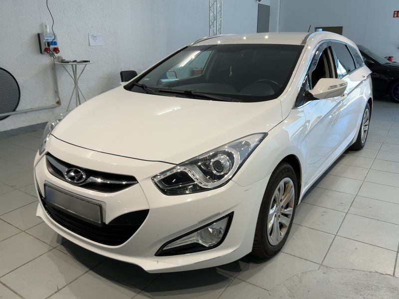 Hyundai i40 1.6 FIFA World Cup Edition 2014 – снимка 1