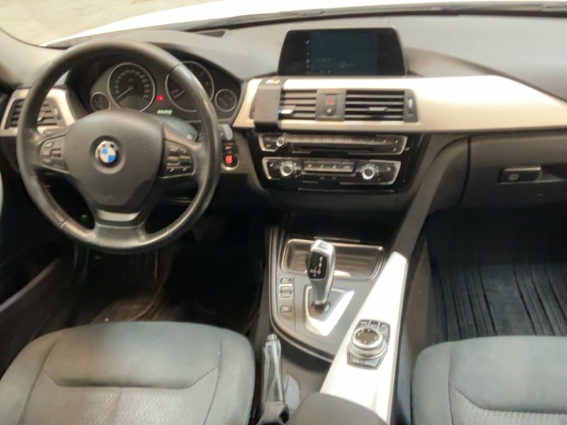 BMW 3er 320d xDrive Advantage 2017 – снимка 17
