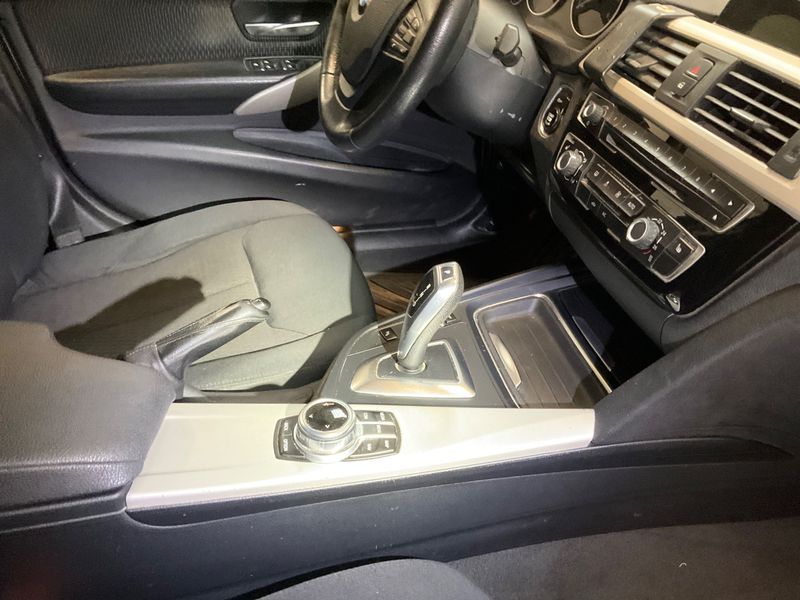 BMW 3er 320d xDrive Advantage 2017 – снимка 25