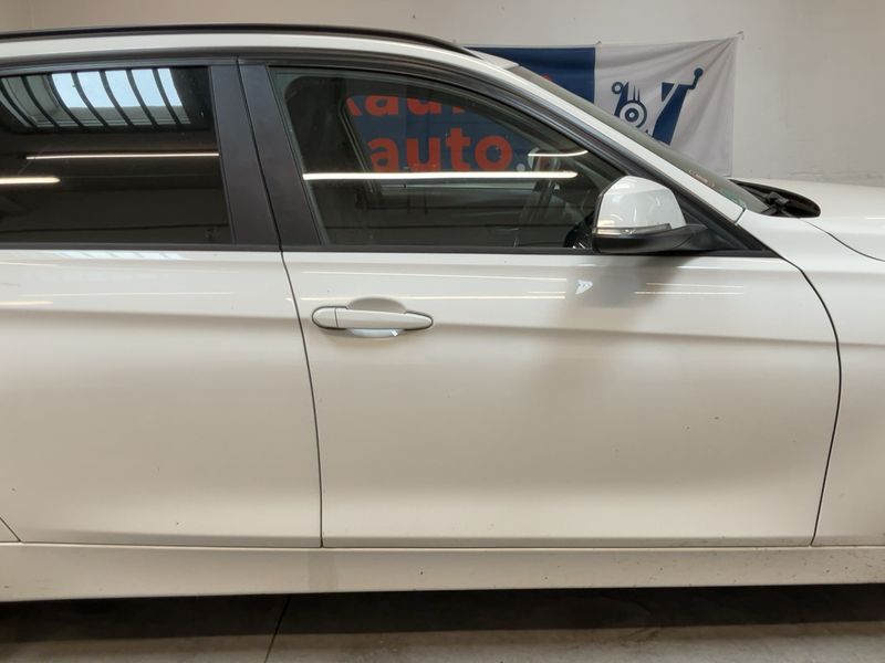 BMW 3er 320d xDrive Advantage 2017 – снимка 10