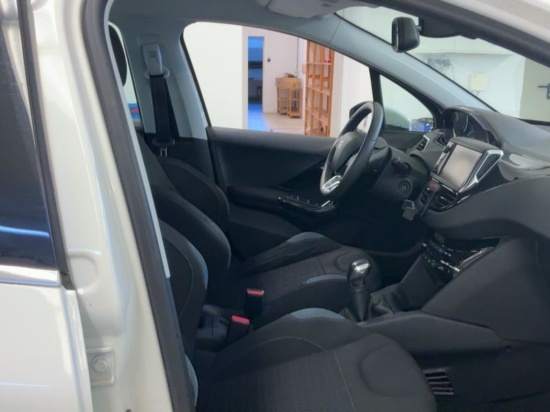 Peugeot 208 1.6 Allure 2014 – снимка 17