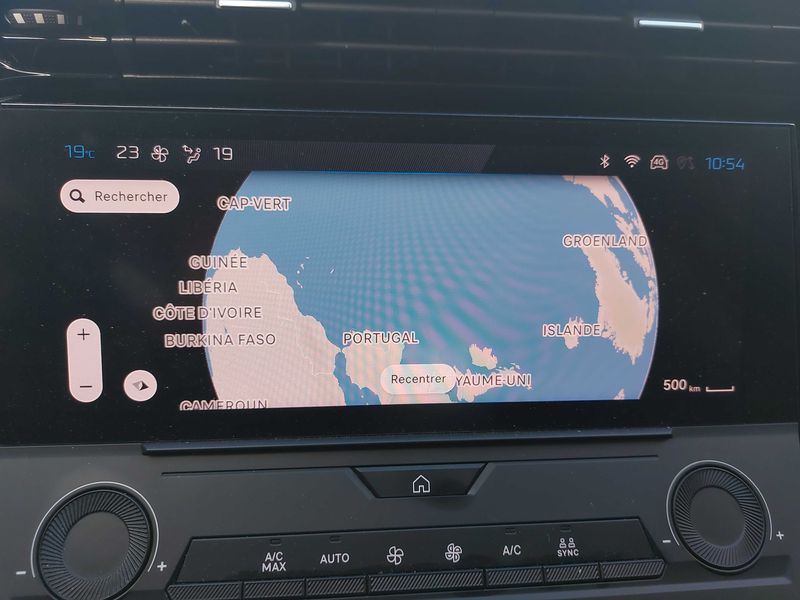 Peugeot 308 1.5 Blue-HDi Active Pack 2022 – снимка 13