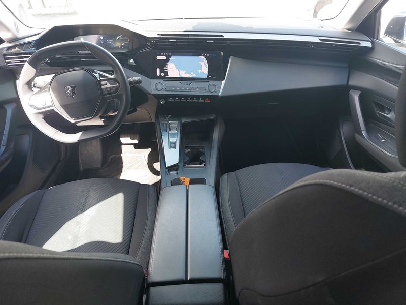 Peugeot 308 1.5 Blue-HDi Active Pack 2022 – снимка 11
