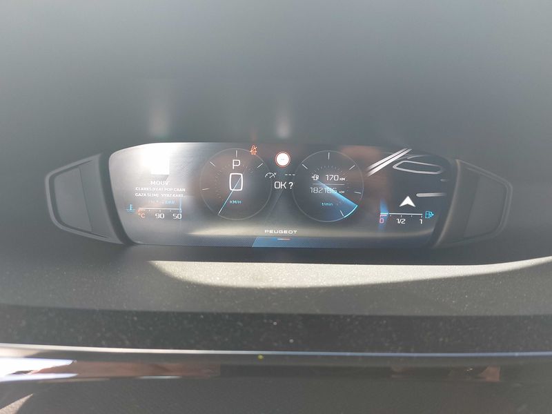 Peugeot 308 1.5 Blue-HDi Active Pack 2022 – снимка 12