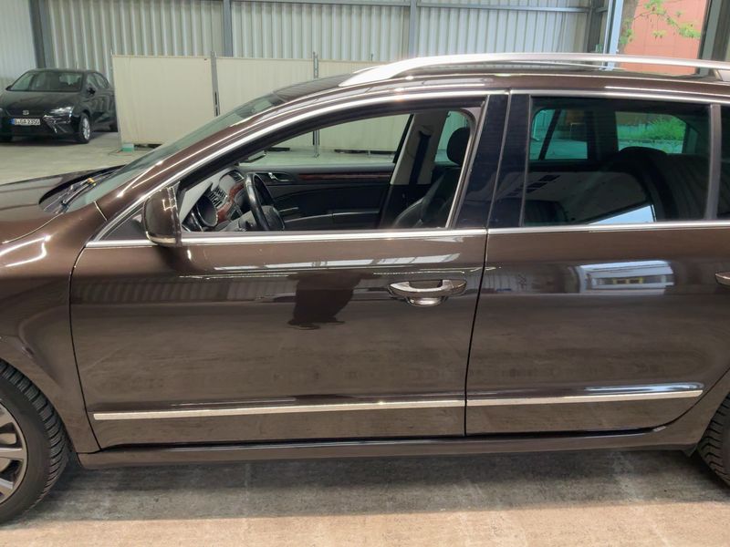 Skoda Superb 3.6 V6 FSI Elegance 4x4 2012 – снимка 4