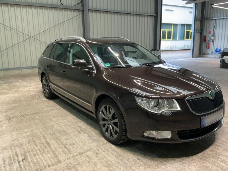 Skoda Superb 3.6 V6 FSI Elegance 4x4 2012 – снимка 12