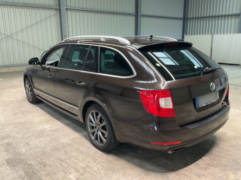Skoda Superb 3.6 V6 FSI Elegance 4x4 2012 – снимка 6