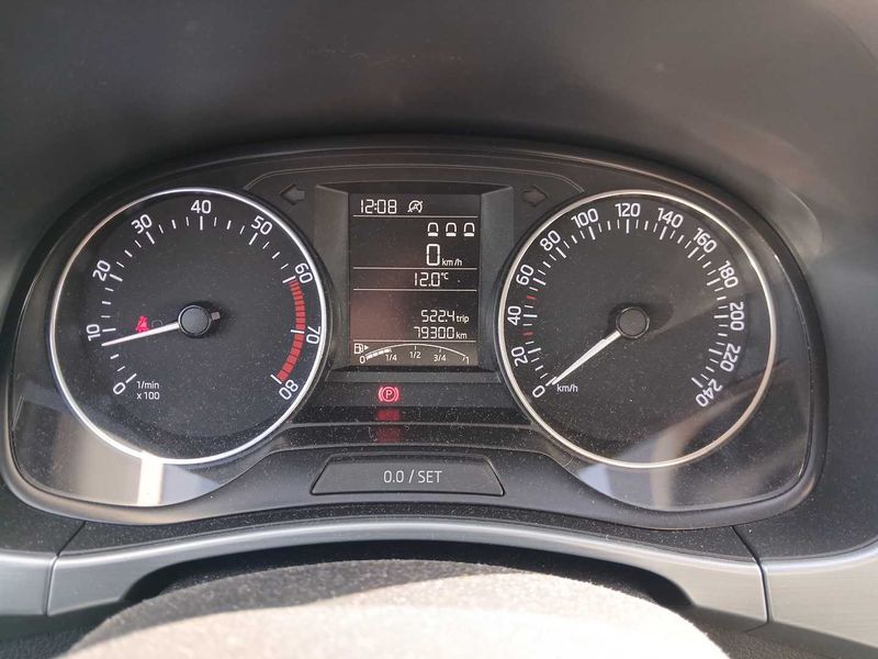 Skoda Fabia 1.2 TSI Ambition 2016 – снимка 12