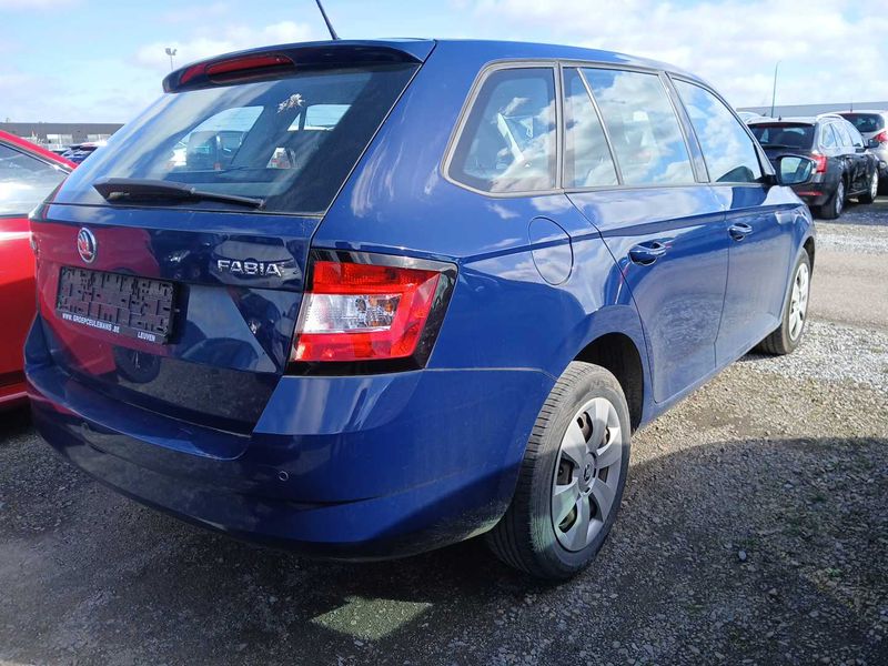 Skoda Fabia 1.2 TSI Ambition 2016 – снимка 5