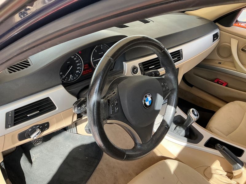 BMW 3er 318d 2010 – снимка 23