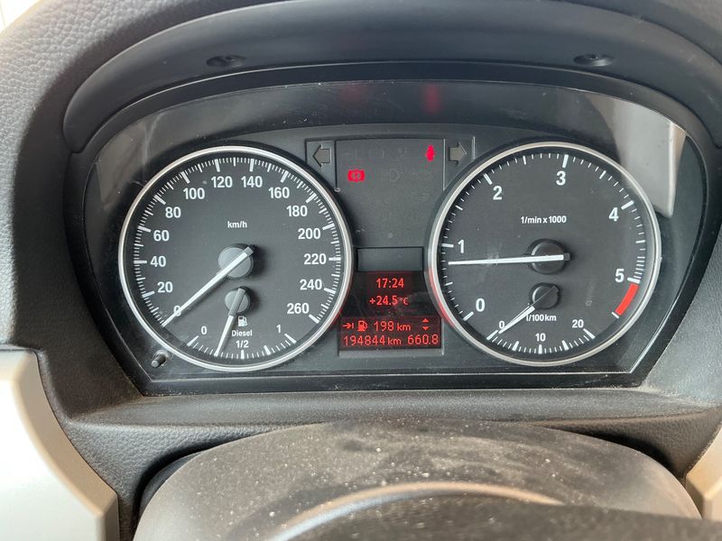 BMW 3er 318d 2010 – снимка 18