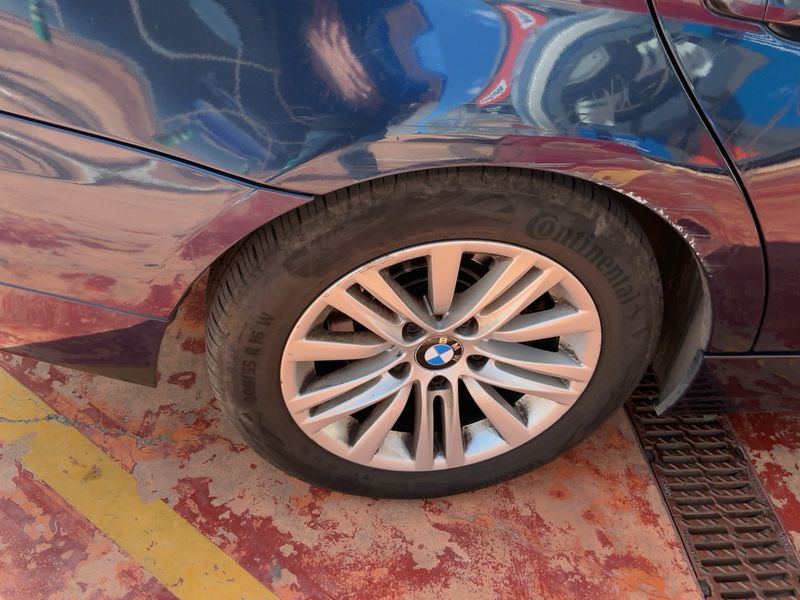 BMW 3er 318d 2010 – снимка 9