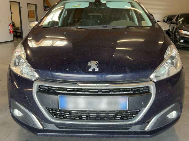 Peugeot 208 1.2 e-VTi Allure 2019 – снимка 14