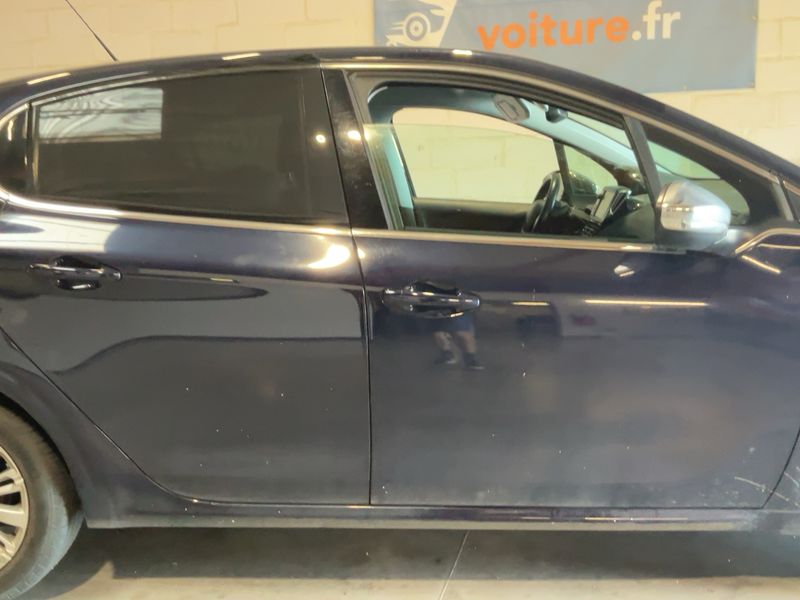 Peugeot 208 1.2 e-VTi Allure 2019 – снимка 10
