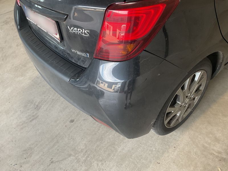 Toyota Yaris 1.5 Hybrid Design 2016 – снимка 31
