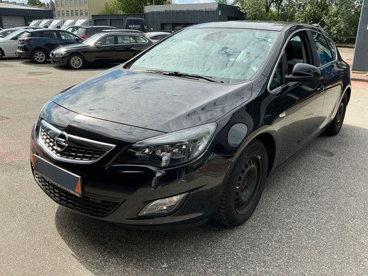 Opel Astra 1.7 CDTI Sport 2011 – снимка 1