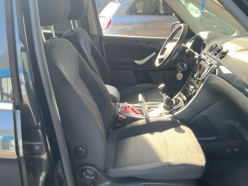 Ford Galaxy 2.0 TDCi Titanium 2012 – снимка 16