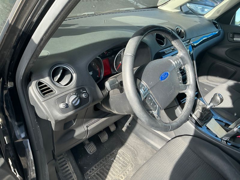 Ford Galaxy 2.0 TDCi Titanium 2012 – снимка 25