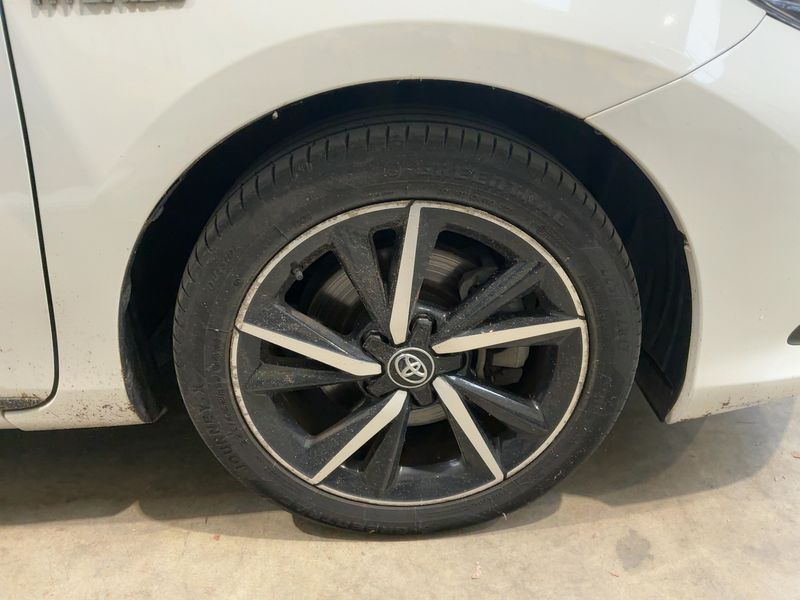 Toyota Auris 1.8 Hybrid Collection 2019 – снимка 11