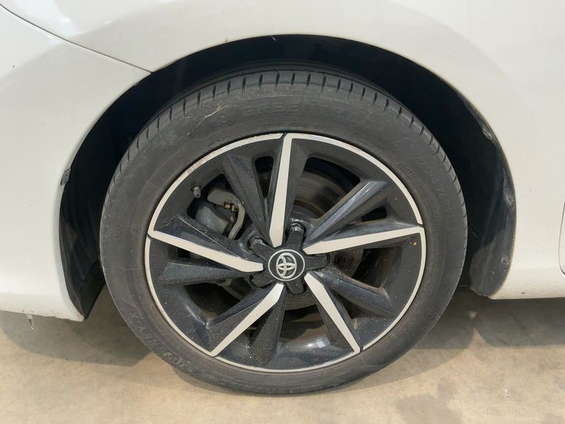 Toyota Auris 1.8 Hybrid Collection 2019 – снимка 3