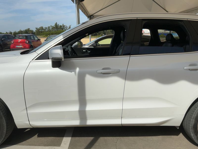 Volvo XC60 2.0 D4 R Design AWD 2017 – снимка 4