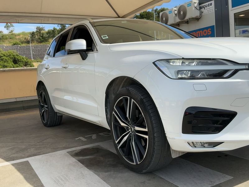 Volvo XC60 2.0 D4 R Design AWD 2017 – снимка 12