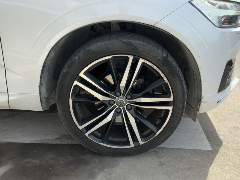 Volvo XC60 2.0 D4 R Design AWD 2017 – снимка 11
