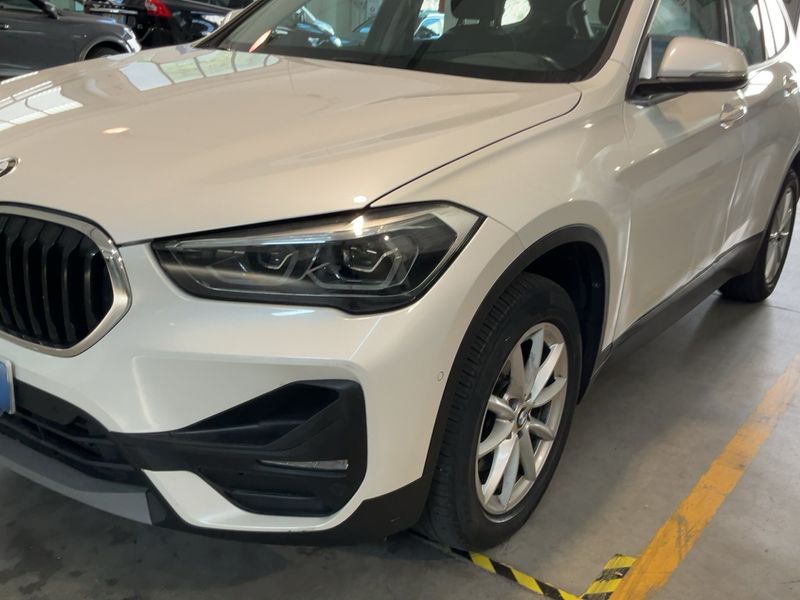 BMW X1 sDrive 18d Advantage 2020 – снимка 2