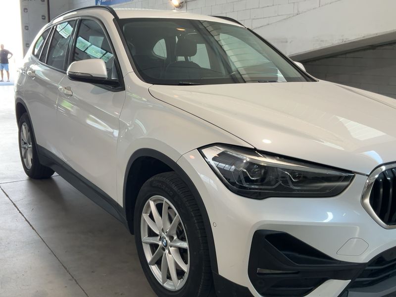 BMW X1 sDrive 18d Advantage 2020 – снимка 12