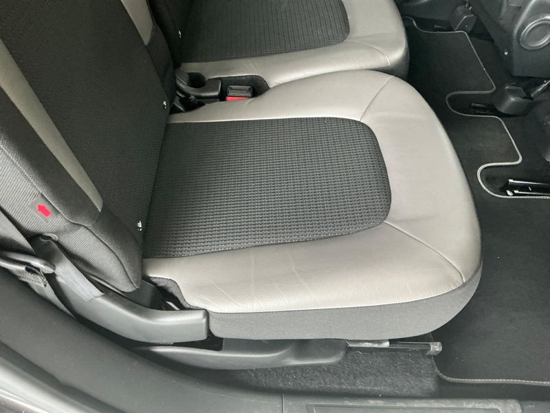 Citroen C4 Grand Picasso 1.6 Blue-HDi Selection 2018 – снимка 32