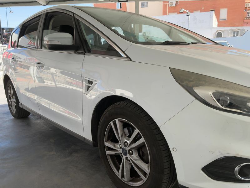 Ford S-Max 2.0 TDCi Titanium 2018 – снимка 12