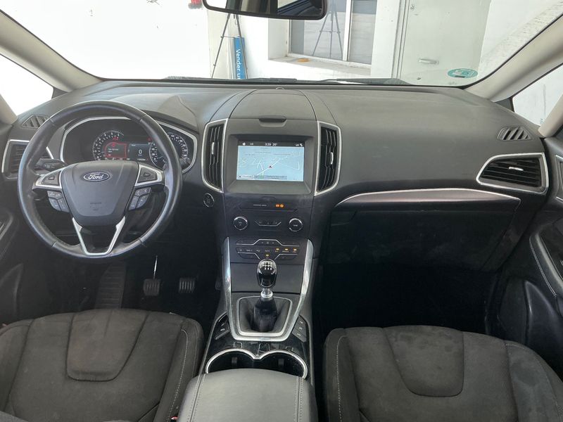 Ford S-Max 2.0 TDCi Titanium 2018 – снимка 17
