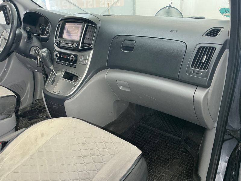 Hyundai H1 2.5 CRDi Travel Trend 2017 – снимка 26