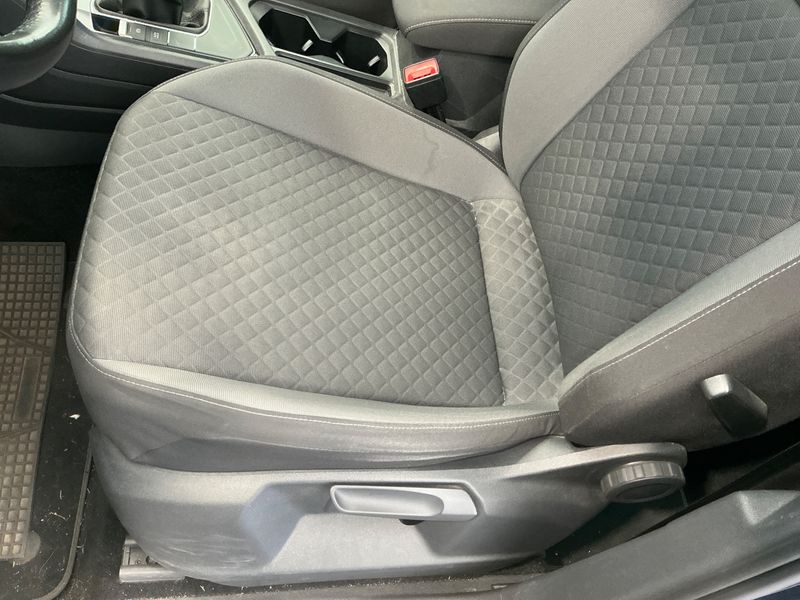 Volkswagen Tiguan 1.6 TDI Business BlueMotion Tech 2018 – снимка 27